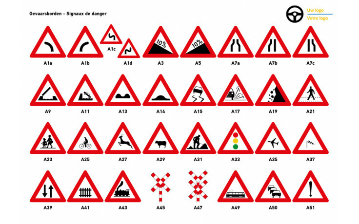 Gepersonaliseerde panelen met alle verkeersborden